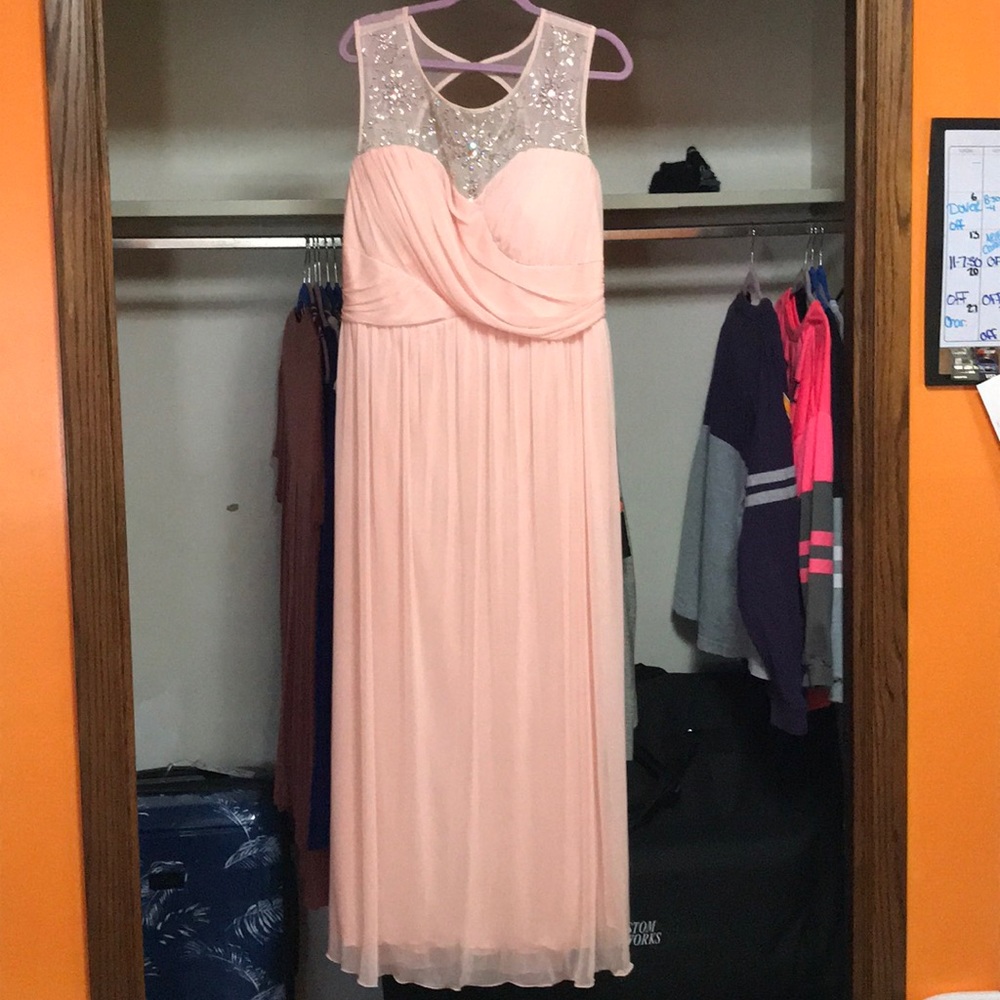 Prom/wedding dress in light pink color